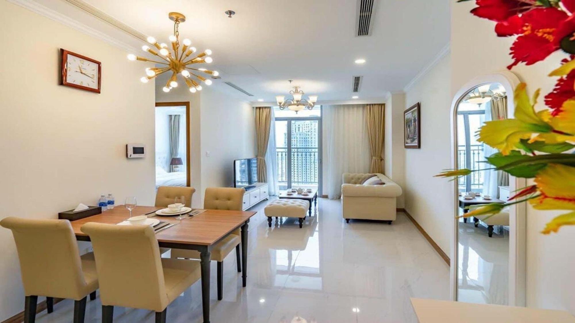Khách sạn Landmark 81 And Vinhomes Panorama - Angia Hospitality 4*
